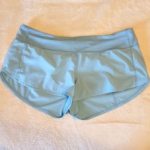 Speed up low rise lined 2.5" Lululemon short size 10